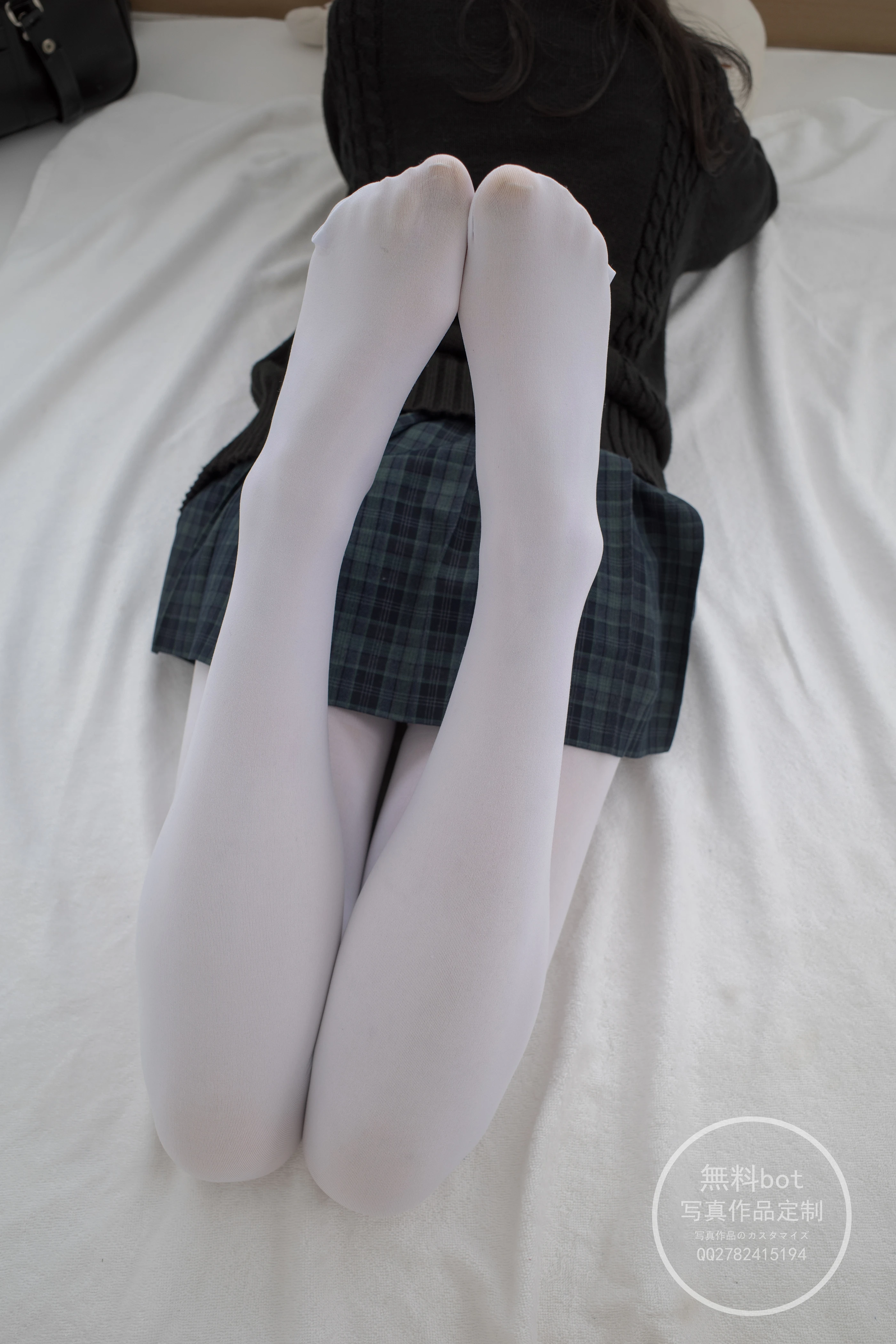森萝财团 有料002  小香 室内JK白丝少女 [86P]插图7